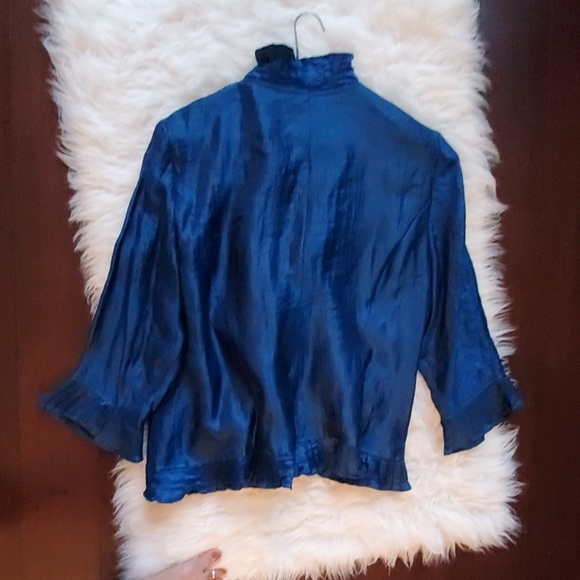 R&M Richard women's blouse pre-owned - Picture 5 of 6